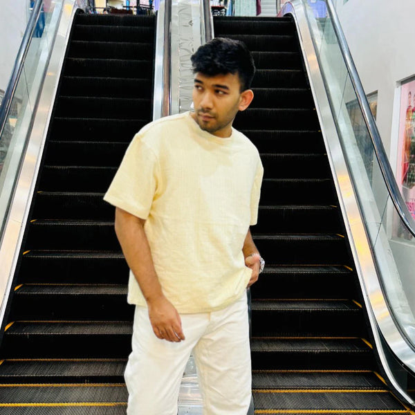 Versatile Cream Crop Tee for Trendy Vibes